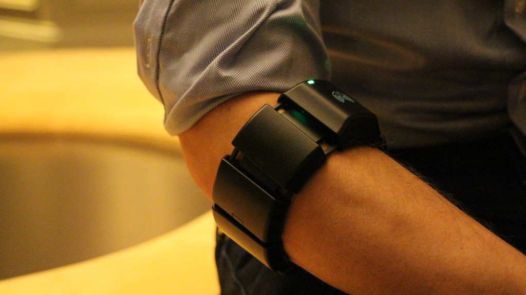 Muscle-Sensing Armband