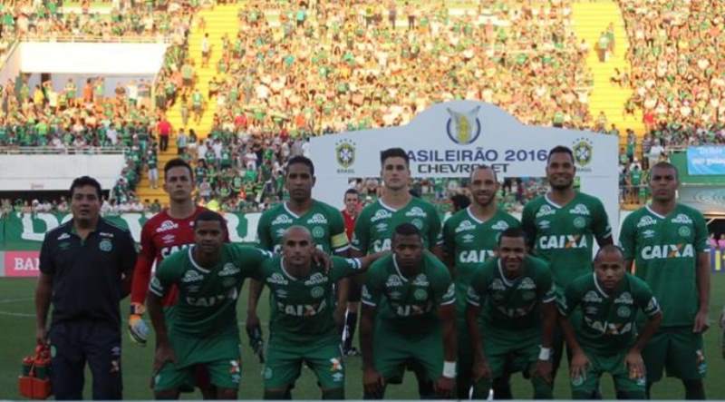 At Least 70 dead in a Plane Crash Including Brazilian Team Members